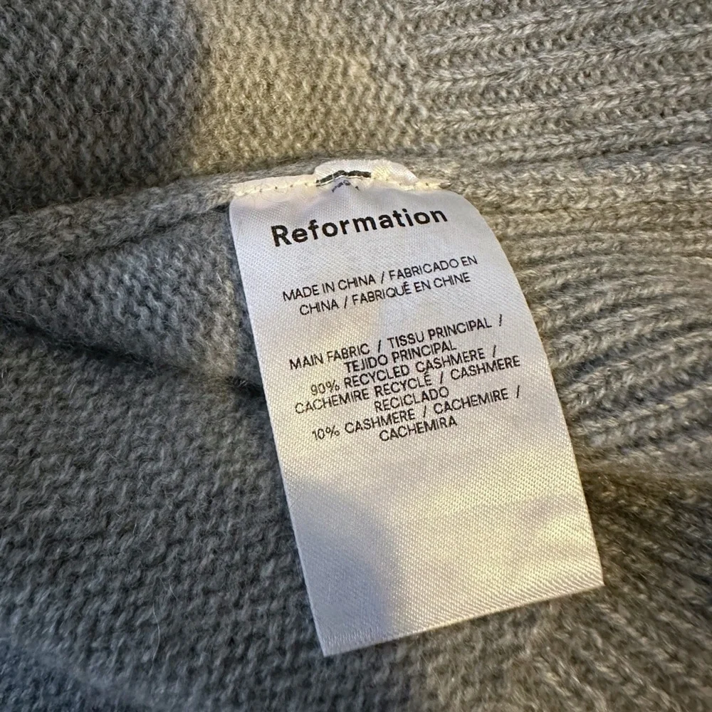 Reformation Garret Cashmere Cropped Turtleneck Sweater - Picture 6 of 6